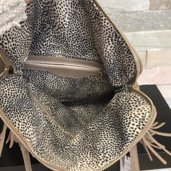 EMPERIA Zip Flap Tassel Crossbody Bag - Picture 9 of 9